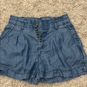 Flowy american eagle shorts